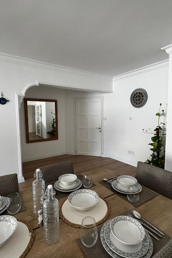 Stylish 3 Bedroom Apartment In Kyrenia  Ngoại thất bức ảnh