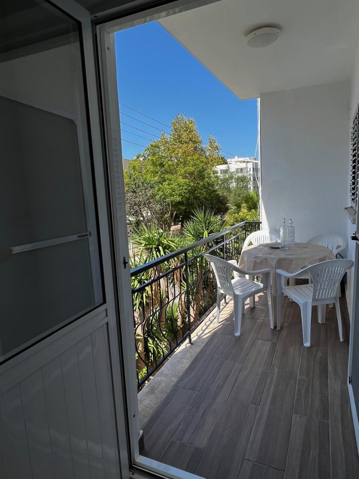 Stylish 3 Bedroom Apartment In Kyrenia  Ngoại thất bức ảnh