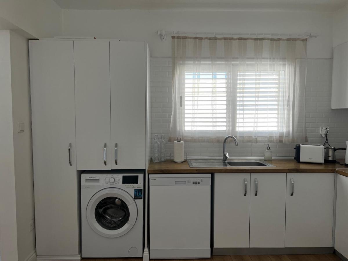 Stylish 3 Bedroom Apartment In Kyrenia  Ngoại thất bức ảnh