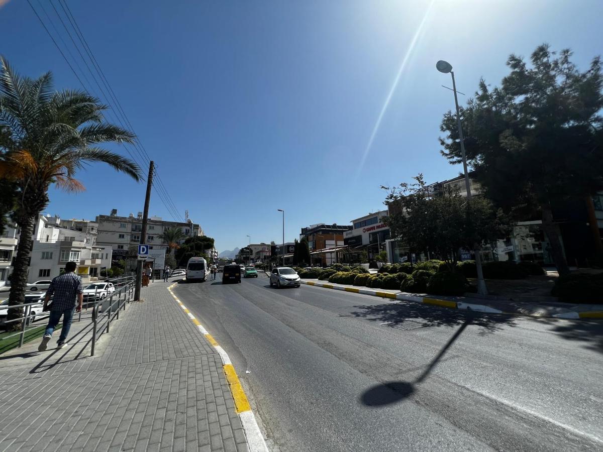 Stylish 3 Bedroom Apartment In Kyrenia  Ngoại thất bức ảnh